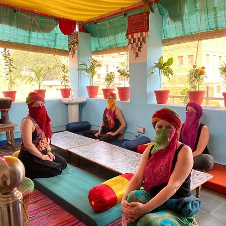 Blue Eye Hostel ไจซัลเมอร์ ภายนอก รูปภาพ